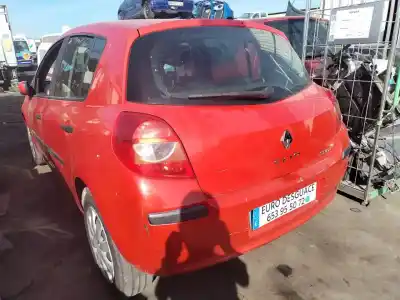 Veículo de Sucata renault clio iii imusic confort dynamique 68 cv / 50 kw do ano 2007 alimentado k9k m7