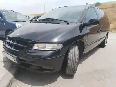 Véhicule à la ferraille CHRYSLER GRAND VOYAGER  de l'année 2003 alimenté 