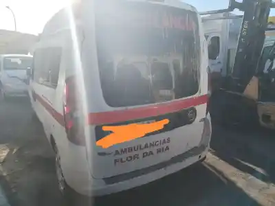 Veículo de Sucata fiat doblo cargo basis kasten do ano 2001 alimentado 