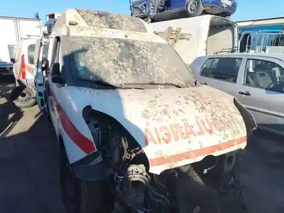 Veículo de Sucata fiat doblo cargo basis kasten do ano 2001 alimentado 