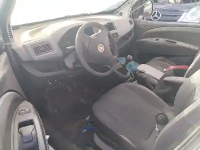 Veículo de Sucata fiat doblo cargo basis kasten do ano 2001 alimentado 