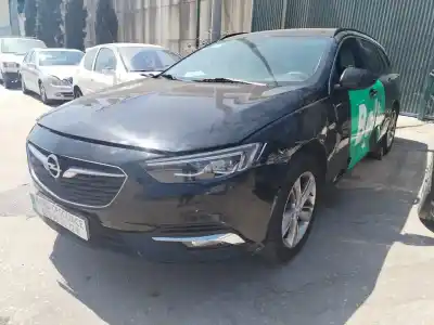 Verschrottungsfahrzeug OPEL INSIGNIA SPORTS TOURER  des Jahres 2019 angetrieben LVL