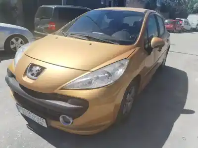 Verschrottungsfahrzeug PEUGEOT 207  des Jahres 2006 angetrieben KFUET3J4