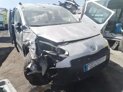 Здавання транспортного засобу peugeot partner kasten doble cabina року 2014 потужний 9h06