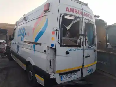 Verschrottungsfahrzeug VOLKSWAGEN CRAFTER CAJA CERRADA Caja cerrada 30 batalla corta des Jahres 2001 angetrieben 