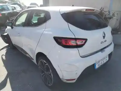 Veicolo di demolizione renault clio iv limited dell'anno 2018 alimentato 