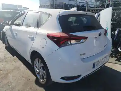Veículo de Sucata toyota auris hybrid active do ano 2015 alimentado 2zr
