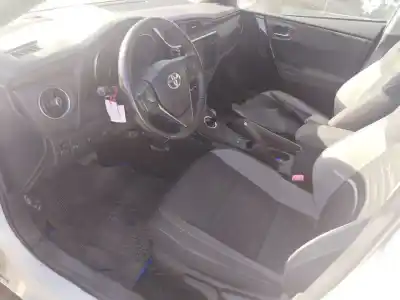 Veículo de Sucata toyota auris hybrid active do ano 2015 alimentado 2zr