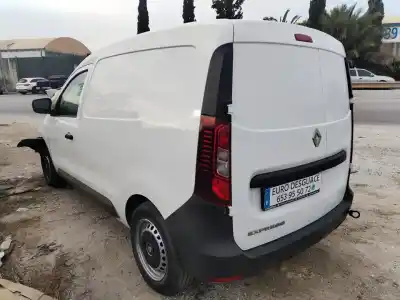 Veículo de Sucata renault express advance 74 cv / 55 kw do ano 2024 alimentado 
