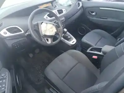 Veículo de Sucata renault scenic ii dynamique 131 cv / 96 kw do ano 2009 alimentado jz0n