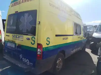 Veículo de Sucata ford transit caja cerrada ´06 ft 330 k (corto) lkw (camion) do ano 2001 alimentado 