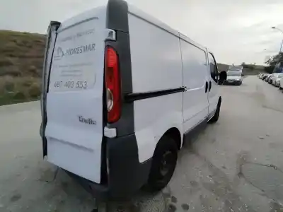 Veículo de Sucata renault trafic caja cerrada (ab 4.01) 29 lsob do ano 2011 alimentado 