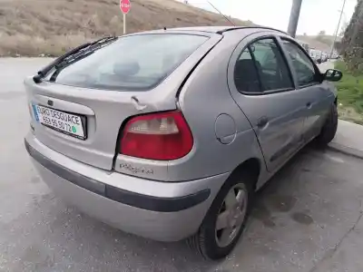 Veículo de Sucata renault megane i classic (la0) 1.9 dti diesel cat 98 cv / 72 kw do ano 2000 alimentado f9qa7