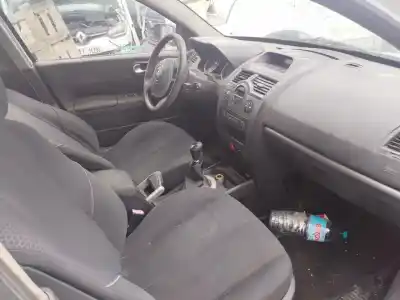 Sloopvoertuig renault megane ii berlina 5p authentique van het jaar 2005 aangedreven 