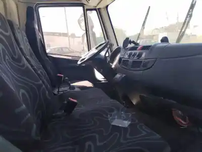 Sloopvoertuig iveco eurocargo fg 100 e tráfico urbano 177 cv / 130 kw van het jaar 2001 aangedreven 