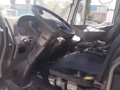 Sloopvoertuig iveco eurocargo bastidor 110 el 4x2 tráfico urbano 186 cv / 137 kw van het jaar 2001 aangedreven f4afe411b c