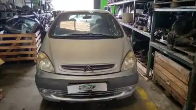 Veicolo di demolizione CITROEN XSARA PICASSO 2.0 HDi Exclusive dell'anno 2001 alimentato RHY