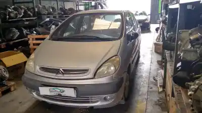 Veículo de Sucata citroen xsara picasso 2.0 hdi exclusive do ano 2001 alimentado rhy