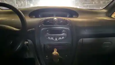Veículo de Sucata citroen xsara picasso 2.0 hdi exclusive do ano 2001 alimentado rhy