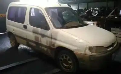Veículo de Sucata peugeot partner (s1) break do ano 2000 alimentado wjz