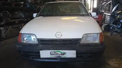 Veículo de Sucata OPEL KADETT E Cup Lim. do ano 1990 alimentado 16SV
