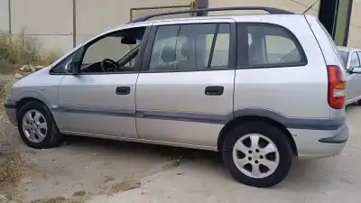 Veicolo di demolizione opel zafira a comfort dell'anno 2002 alimentato y20dth