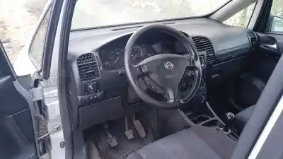 Veicolo di demolizione opel zafira a comfort dell'anno 2002 alimentato y20dth