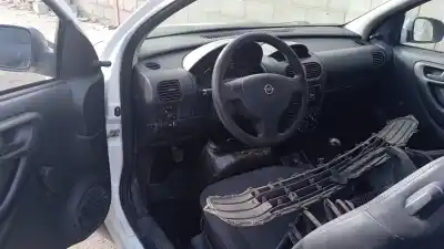 Здавання транспортного засобу opel corsa c club року 2002 потужний y17dtl