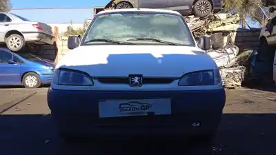 Veículo de Sucata PEUGEOT PARTNER (S1) Combispace do ano 1997 alimentado D9B