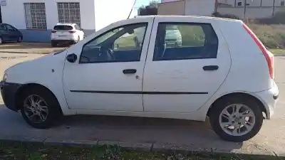 Veículo de Sucata fiat punto berlina (188) 1.2 8v dynamic do ano 1999 alimentado 188a4000