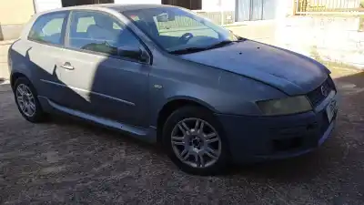 Veicolo di demolizione fiat stilo (192) 1.9 jtd cat dell'anno 2004 alimentato 192a1000