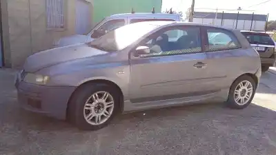 Veicolo di demolizione fiat stilo (192) 1.9 jtd cat dell'anno 2004 alimentato 192a1000