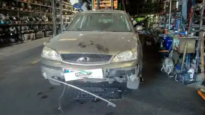 Veicolo di demolizione FORD MONDEO BERLINA (GE) Trend dell'anno 2001 alimentato D6BA