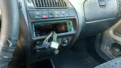 Veículo de Sucata citroen saxo 1.1 sx do ano 2000 alimentado hdz