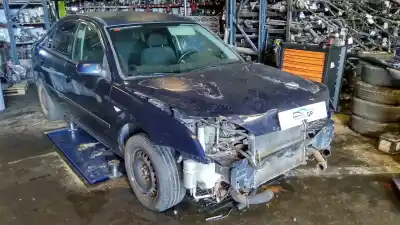 Veículo de Sucata ford mondeo berlina (ge) ghia do ano 2003 alimentado hjbb