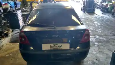 Veículo de Sucata ford mondeo berlina (ge) ghia do ano 2003 alimentado hjbb