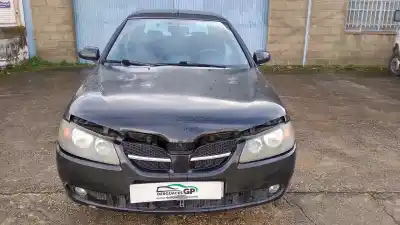 Véhicule à la ferraille nissan                                             almera (n16/e)                                                                                                                                                                                                                                             acenta                                                                                                                                                                                                                                                     de l'année 2003 alimenté yd22