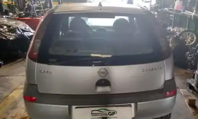 Здавання транспортного засобу opel corsa c club року 2001 потужний z12xe