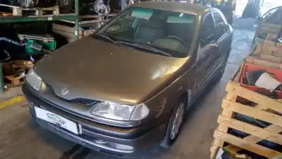 Veículo de Sucata renault laguna (b56) 2.2 dt rxe do ano 1998 alimentado g8t760