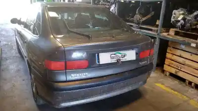 Veículo de Sucata renault laguna (b56) 2.2 dt rxe do ano 1998 alimentado g8t760