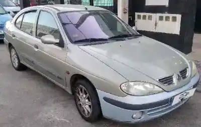 Vehículo de desguace renault megane i classic (la0) 1.9 diesel del año 2000 con motor f8q