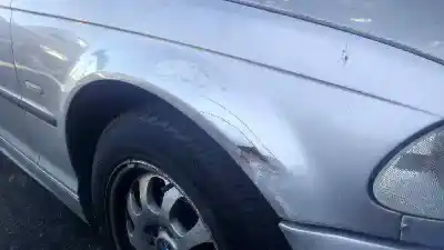 Veículo de Sucata bmw serie 3 touring (e46) 320d do ano 2000 alimentado 204d1