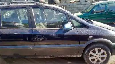 Veicolo di demolizione opel zafira a elegance dell'anno 2003 alimentato z18xe