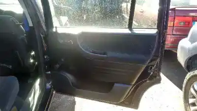 Veicolo di demolizione opel zafira a elegance dell'anno 2003 alimentato z18xe