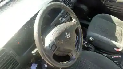 Veicolo di demolizione opel zafira a elegance dell'anno 2003 alimentato z18xe