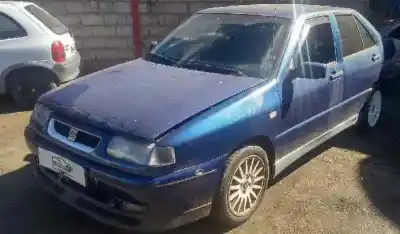 Здавання транспортного засобу seat toledo (1l) magnus року 1996 потужний adz