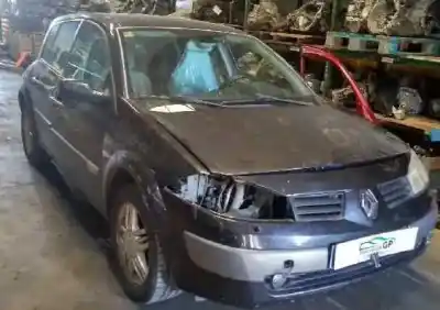 Vehículo de desguace renault megane ii berlina 5p confort authentique del año 2004 con motor f9q800