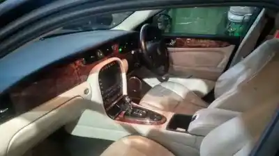Veículo de Sucata jaguar xj 2.7 v6 diesel cat do ano 2005 alimentado 7b