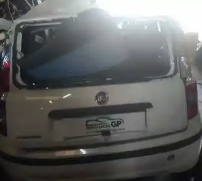 Veicolo di demolizione fiat panda (169) 1.2 8v dynamic dell'anno 2009 alimentato 188a4000