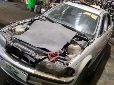 Утилизация автомобиля BMW SERIE 3 BERLINA (E46) 320d года 2000 питание M47